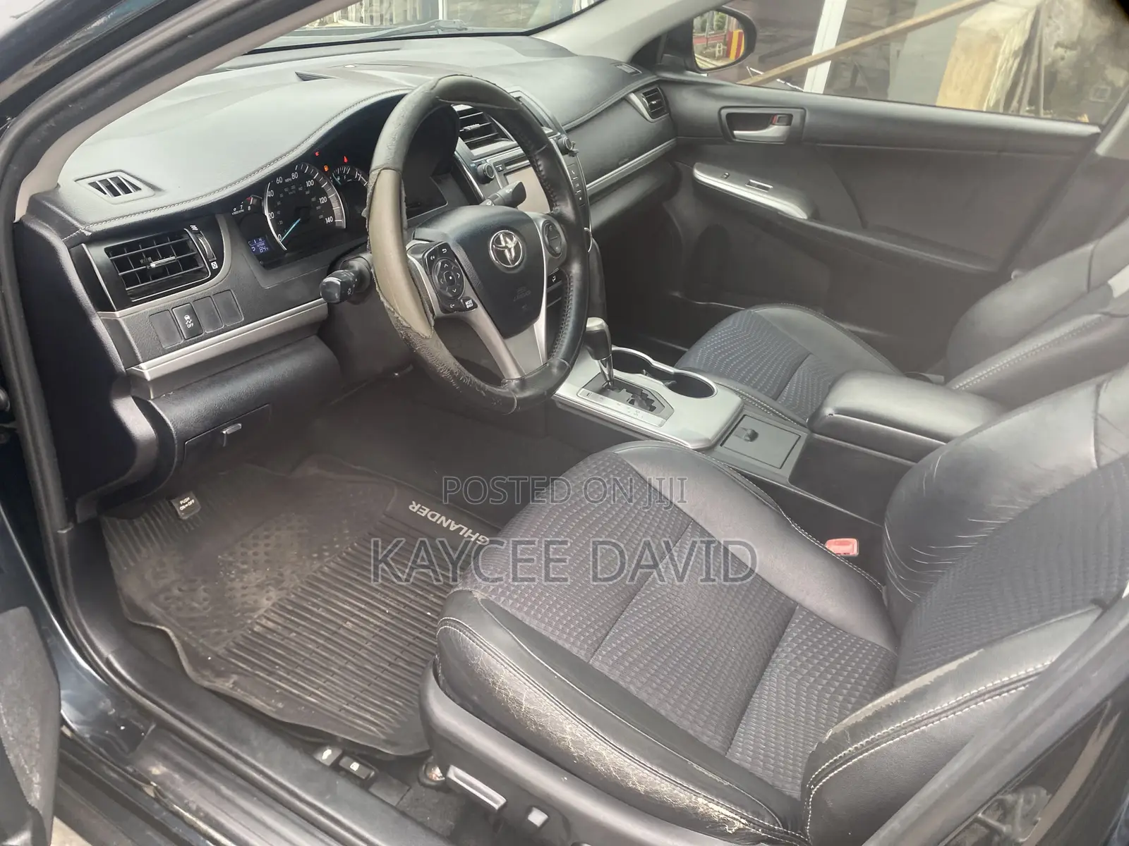 Toyota Camry SE 4dr Sedan (2.5L 4cyl 6A) 2013 Black