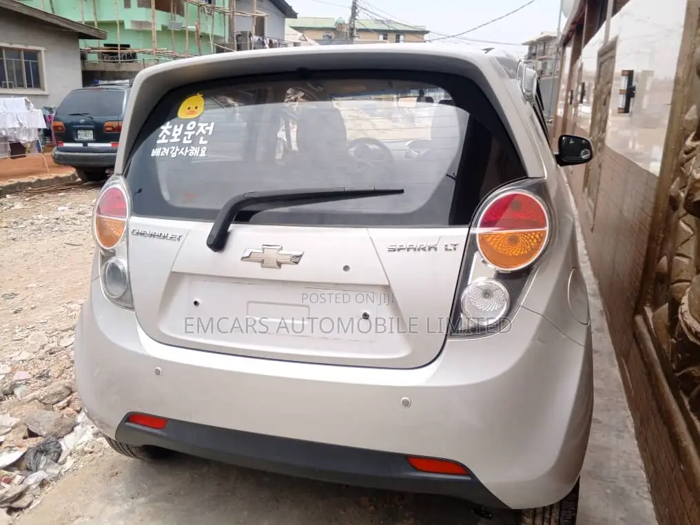 Chevrolet Spark LT 2012 Silver