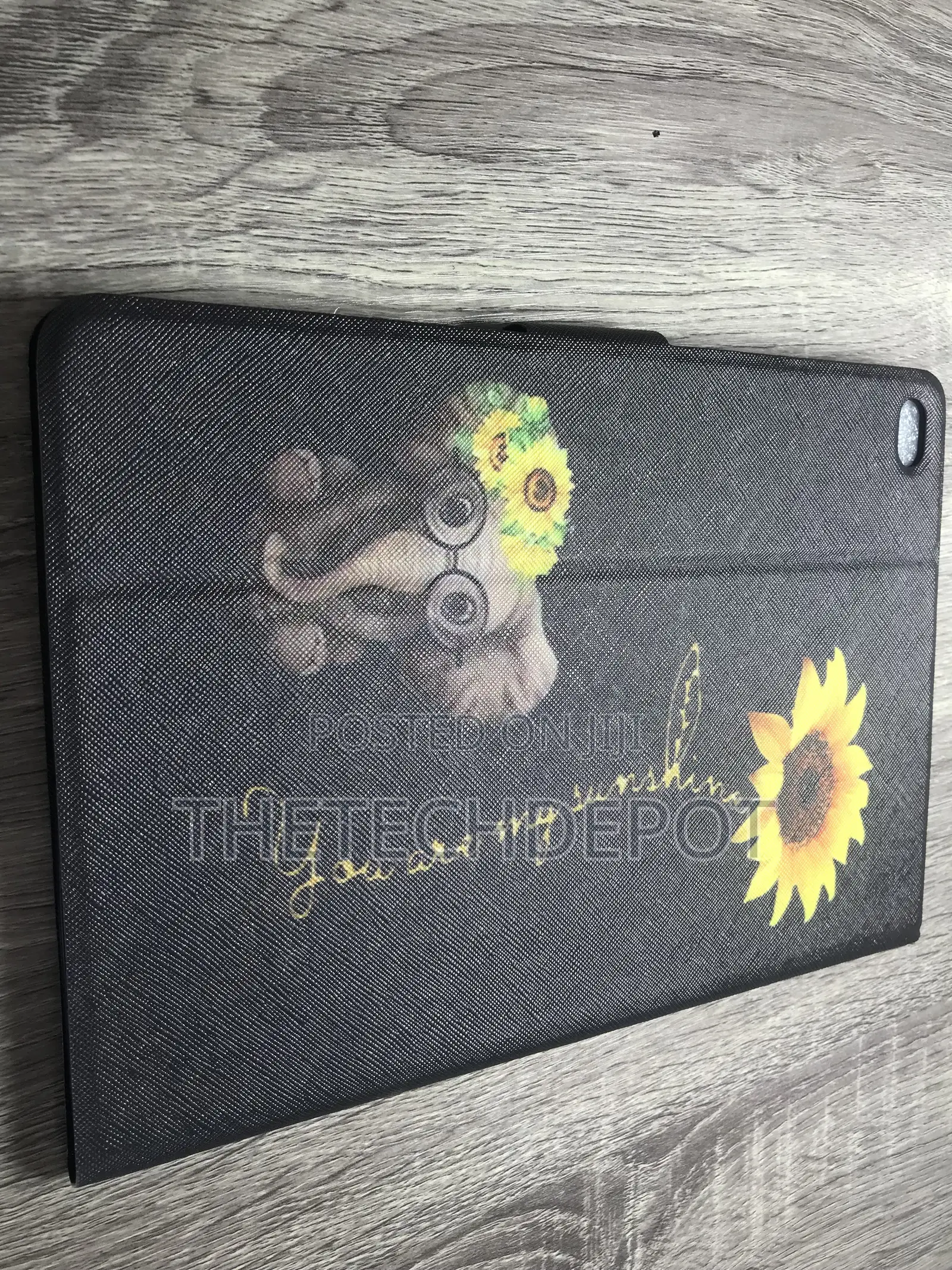 iPad 9.7 Flower Elephant Case.