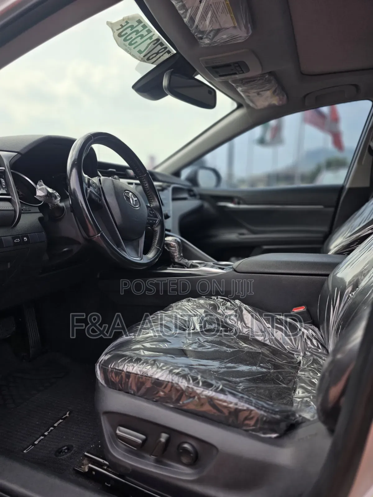 Toyota Camry 2018 Silver