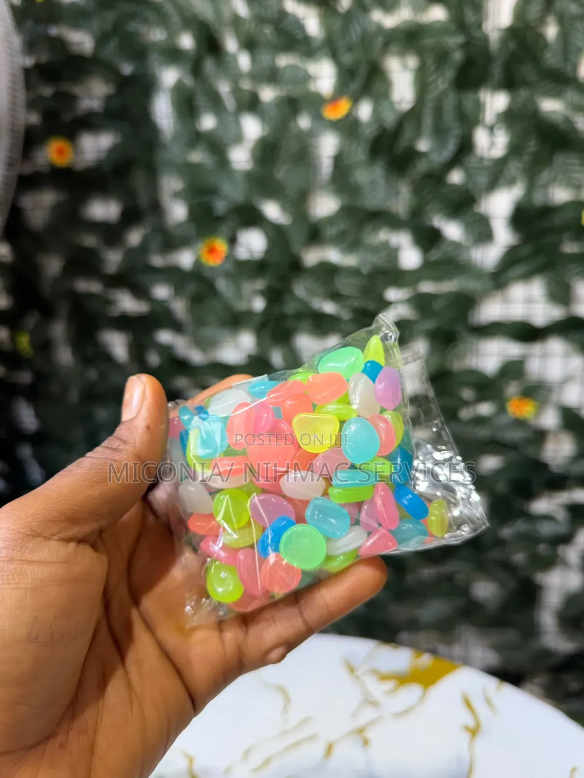 Rhinestones, Acrylic Gems, Seashell Beads Glow in the Dark Pebbles