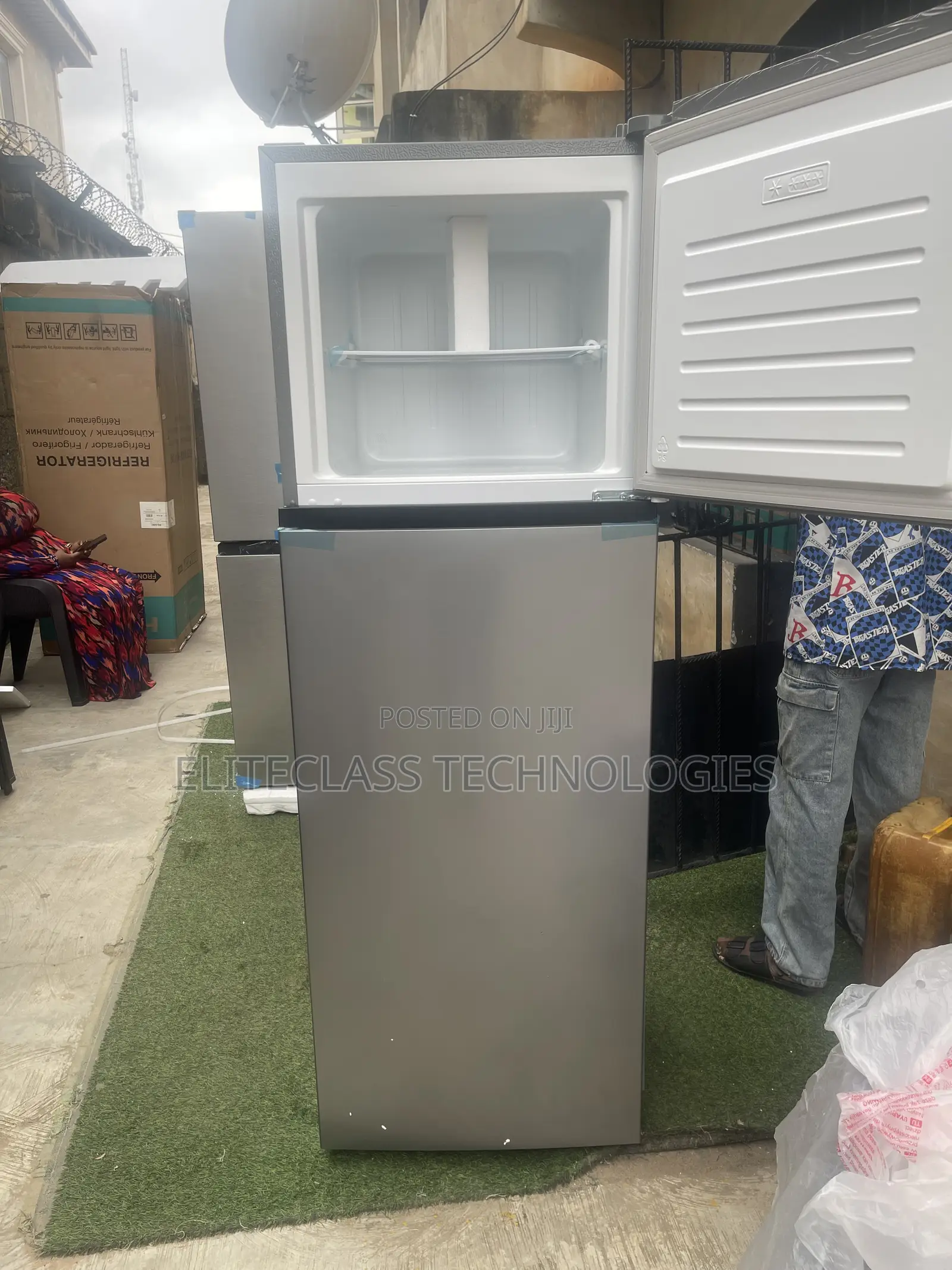 Reliable Hisense Two Door Fridge 306L