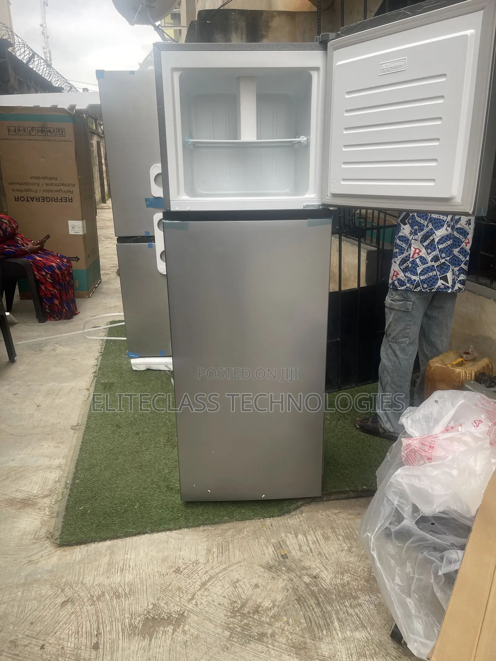 Reliable Hisense Two Door Fridge 306L