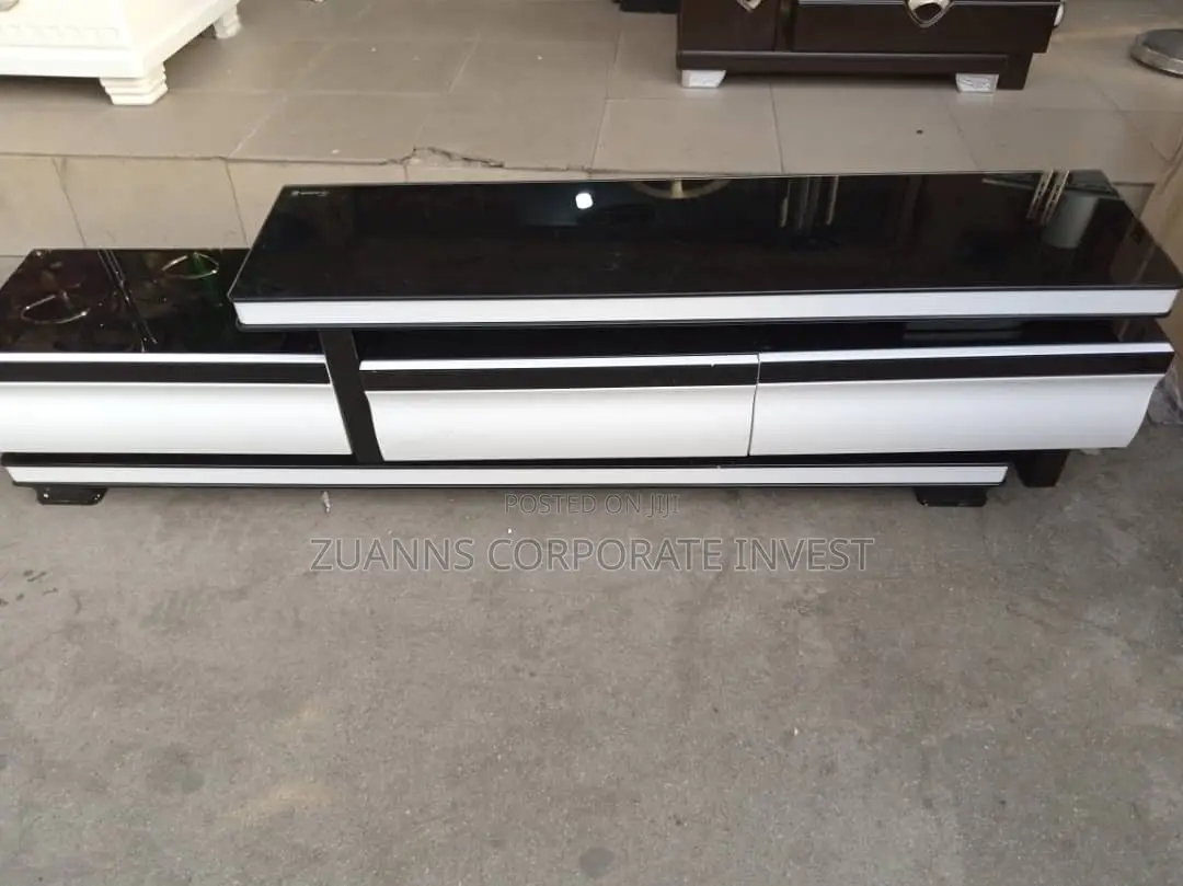 Modern Extendable Glass TV Console Table.