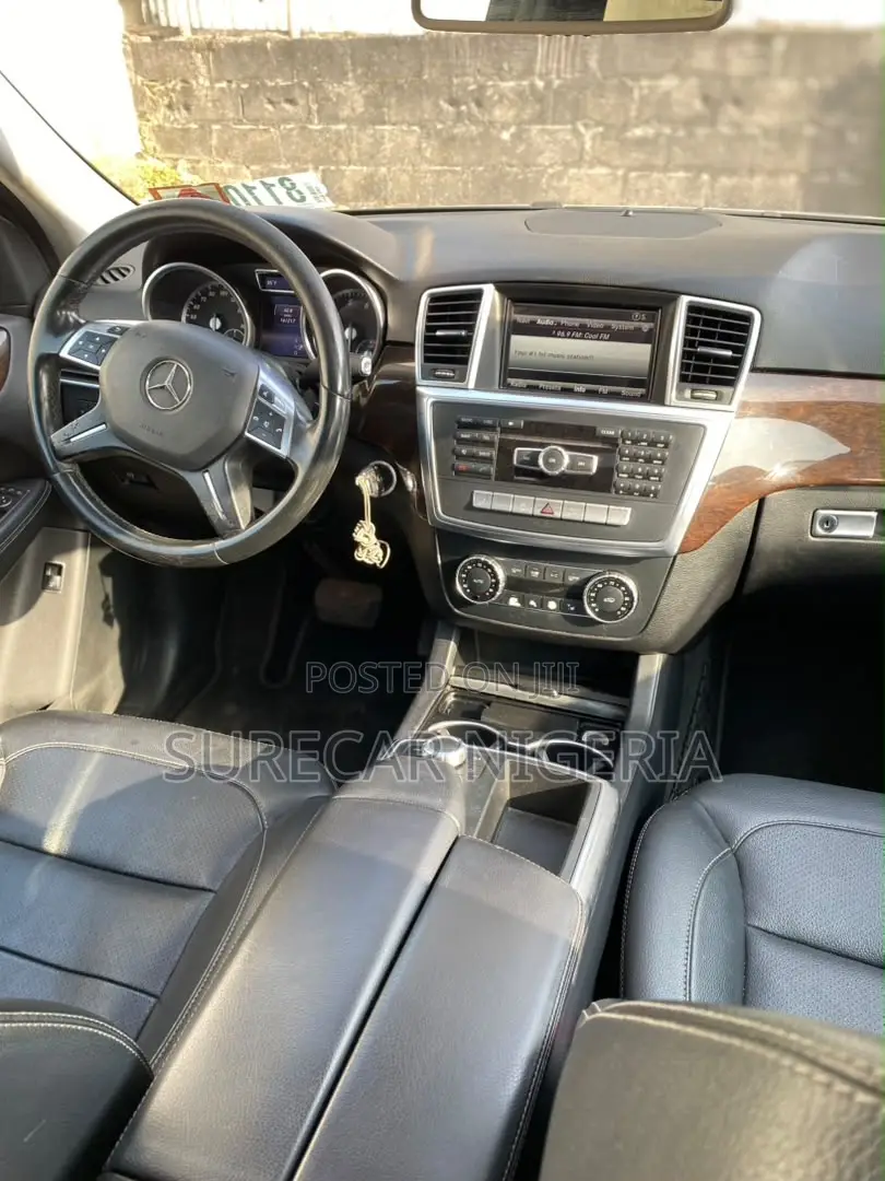 Mercedes-Benz M Class ML350 4MATIC 4dr SUV AWD (3.5L 6cyl 7A) 2014
