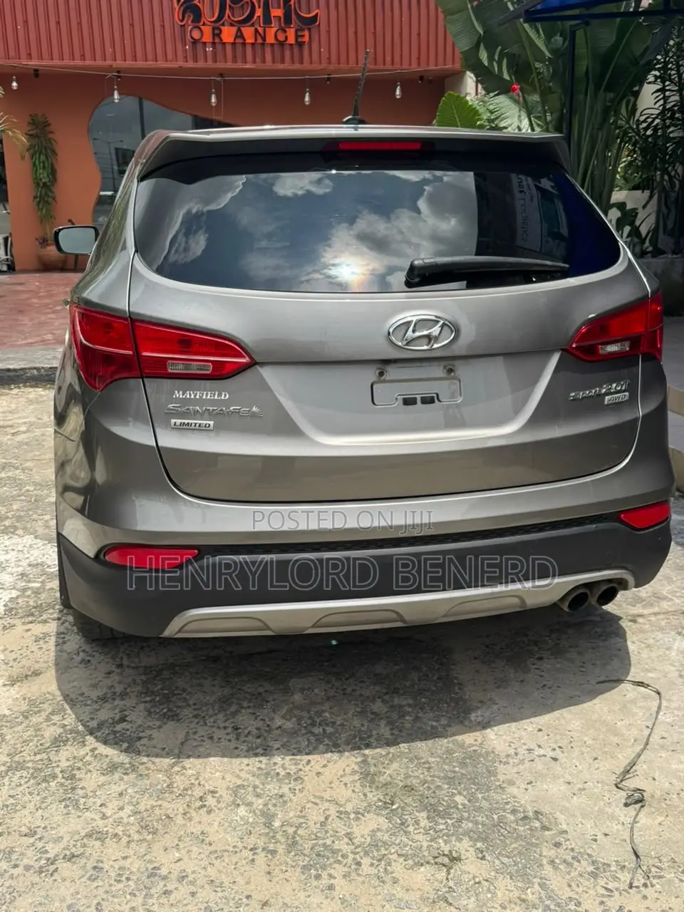 Hyundai Santa Fe Limited 4dr SUV (3.3L 6cyl 6A) 2014 Gray