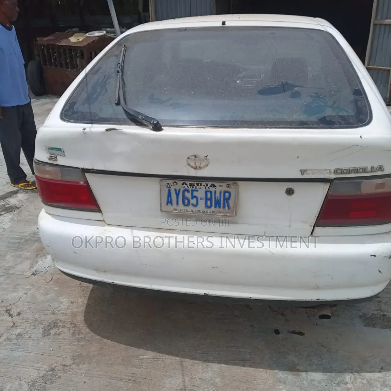 Toyota Corolla 1999 White