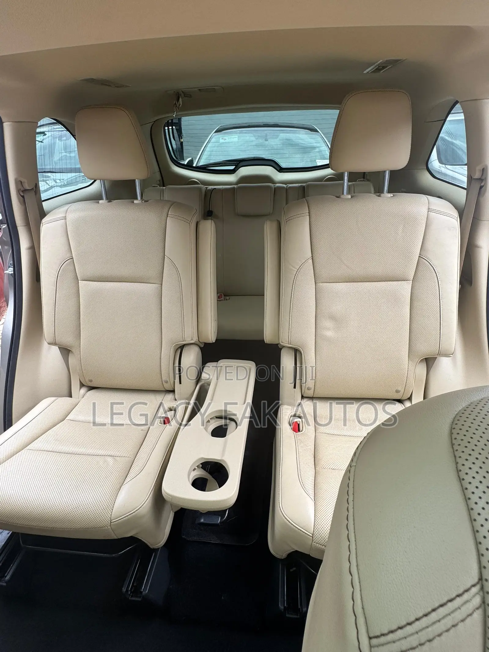 Toyota Highlander Limited V6 4x4 (3.5L 6cyl 6A) 2016 Gold