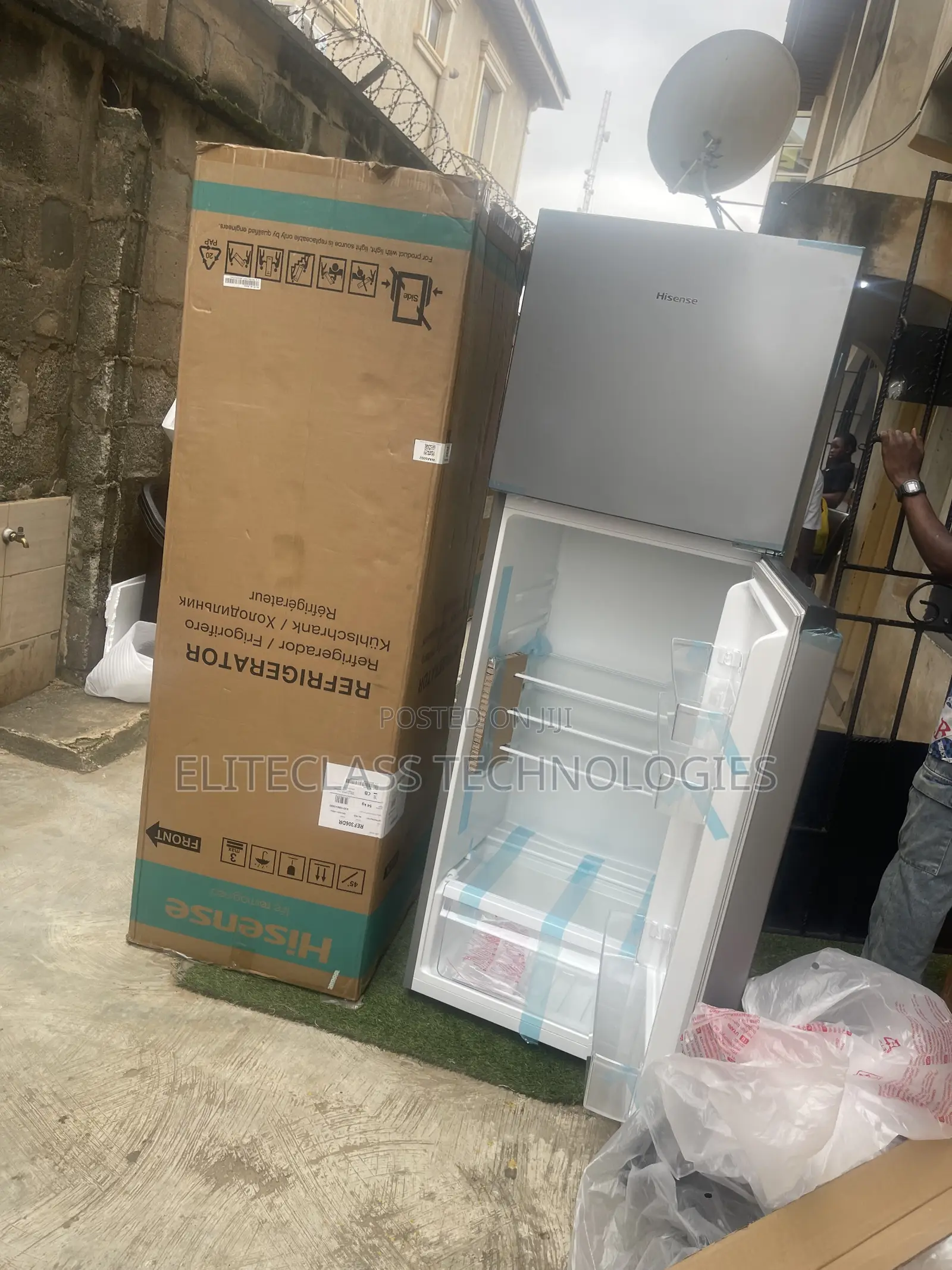 Brand New Hisense Refrigerator Twin Door 306DR