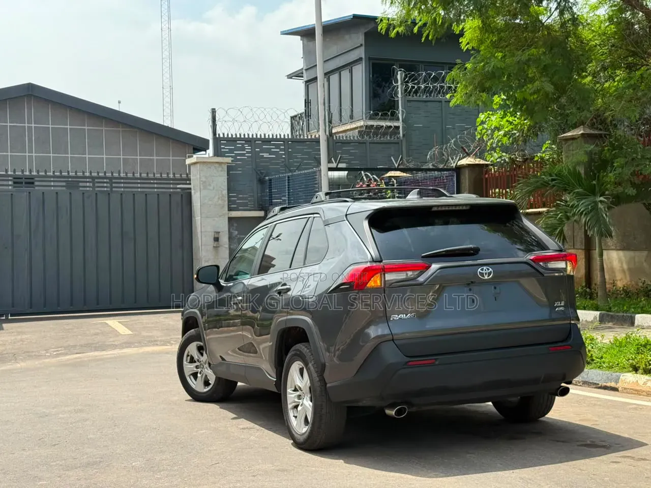 Toyota RAV4 XLE AWD 2020 Green