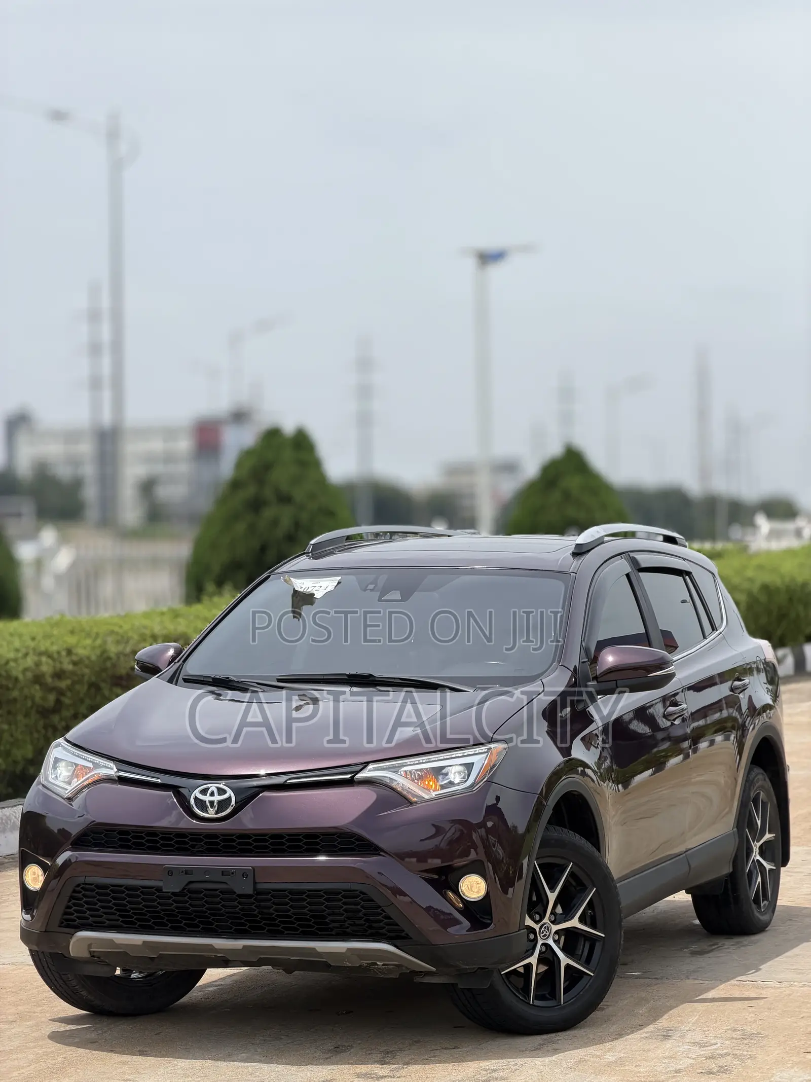 Toyota RAV4 SE AWD (2.5L 4cyl 6A) 2017 Maroon