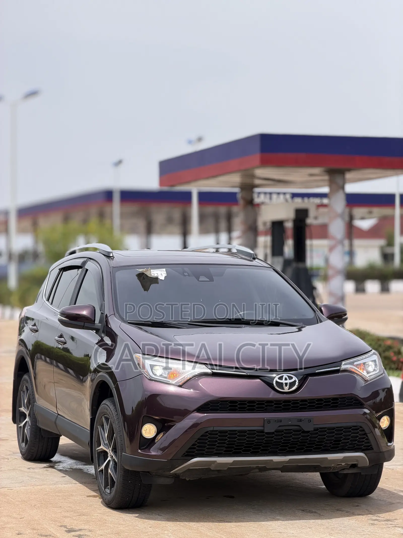 Toyota RAV4 SE AWD (2.5L 4cyl 6A) 2017 Maroon