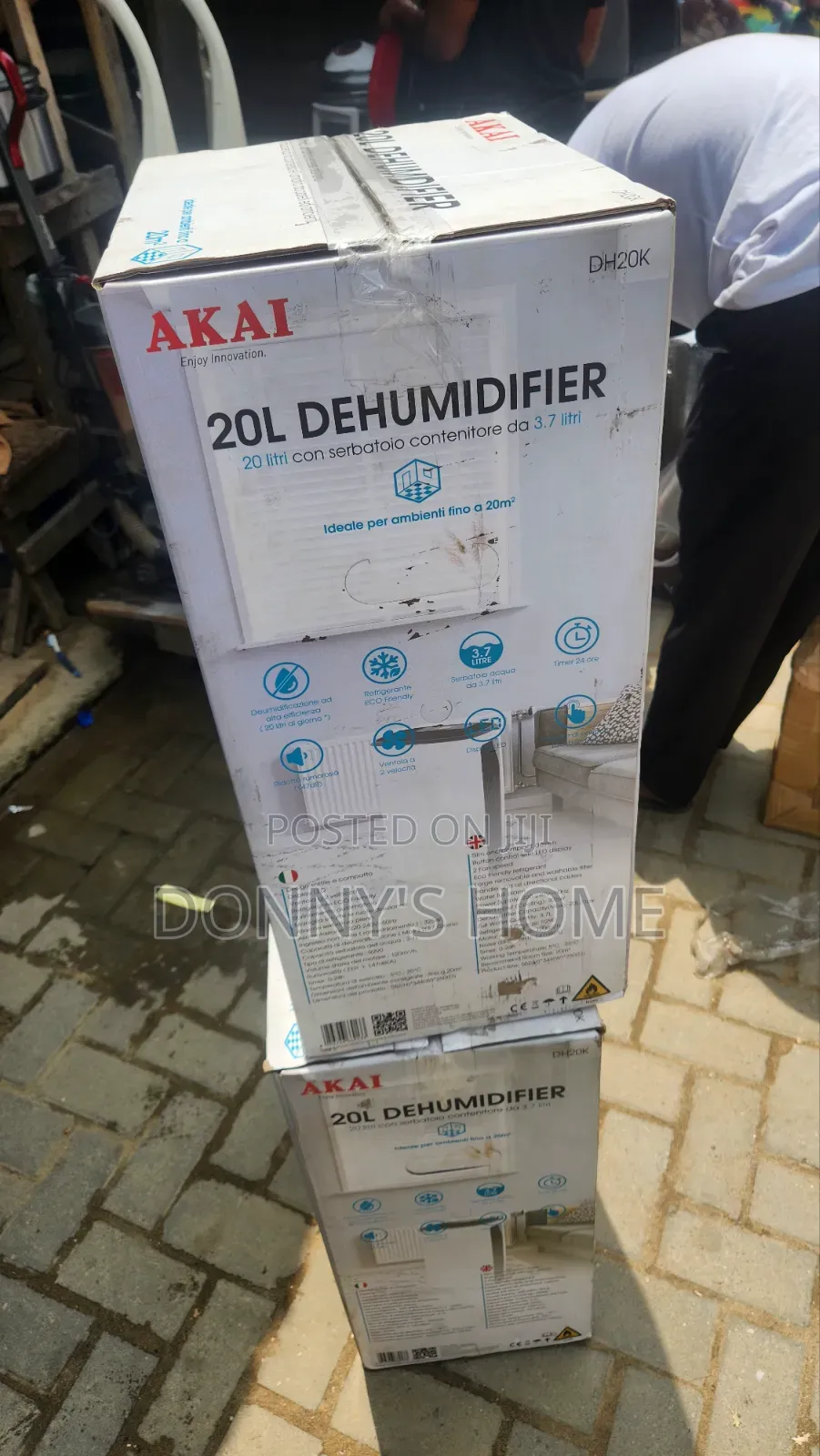 AKAI 20L Dehumidifier DH20k