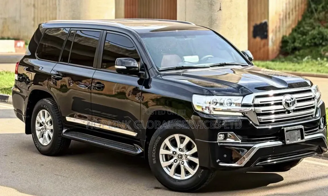 Toyota Land Cruiser 5.7 V8 VXR 2018 Black