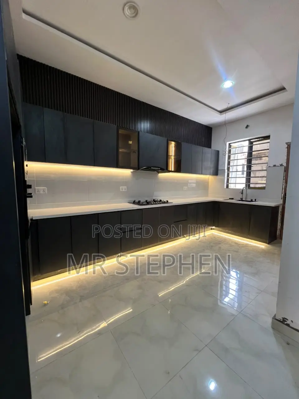 4bdrm Duplex in Lekki Phase 1 for sale