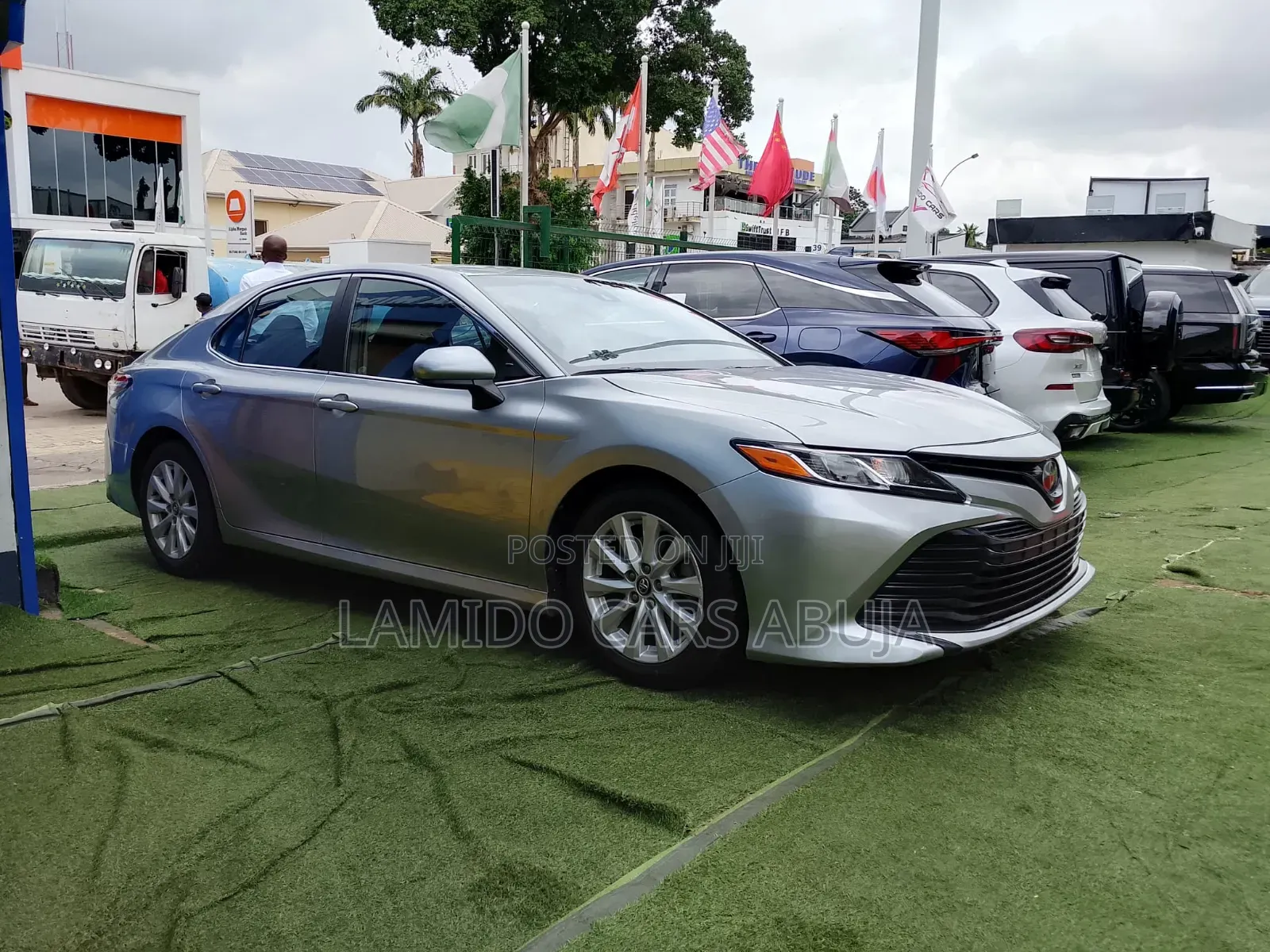 Toyota Camry LE FWD 2020 Gray