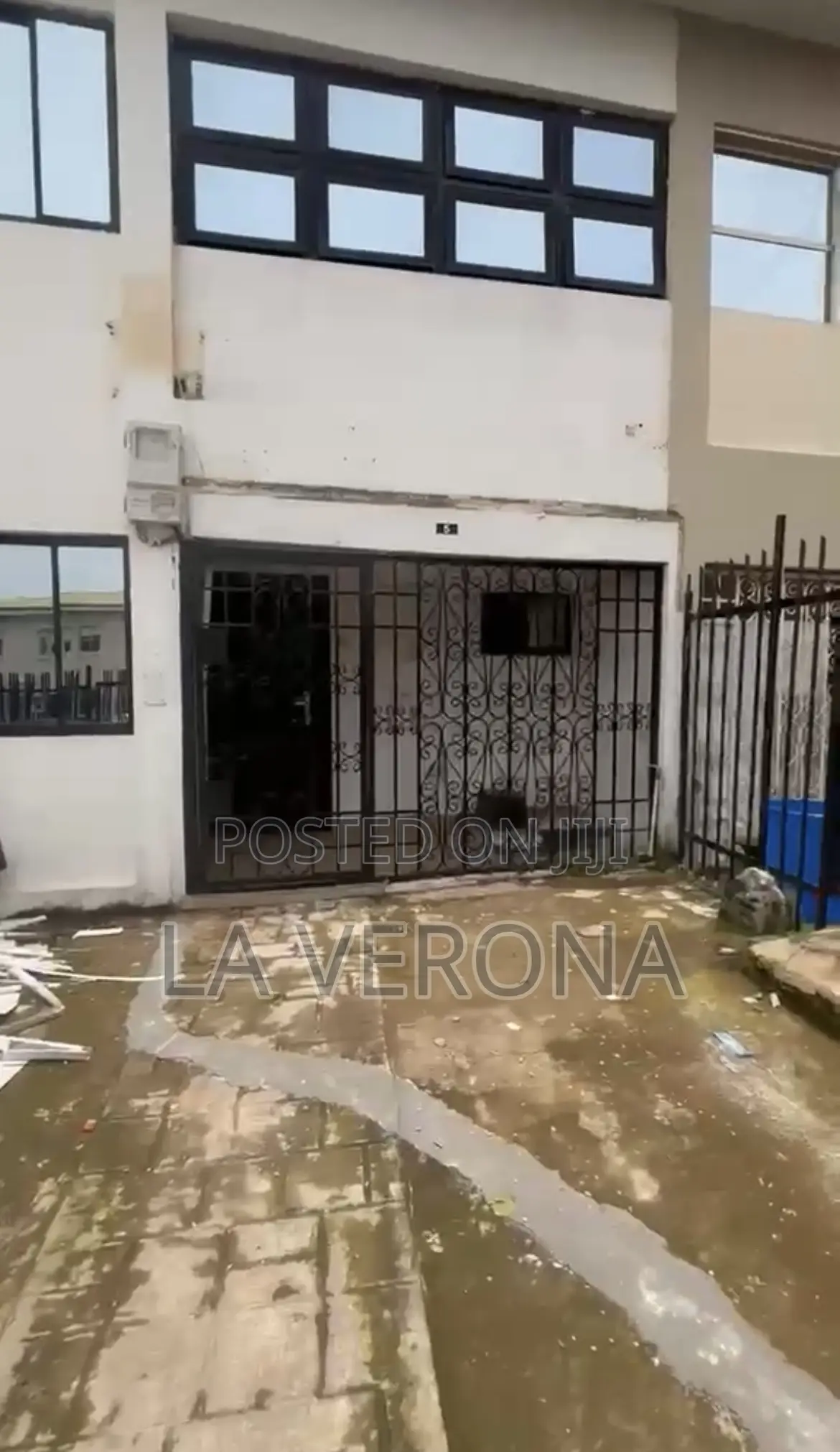 3bdrm Duplex in Garki for sale