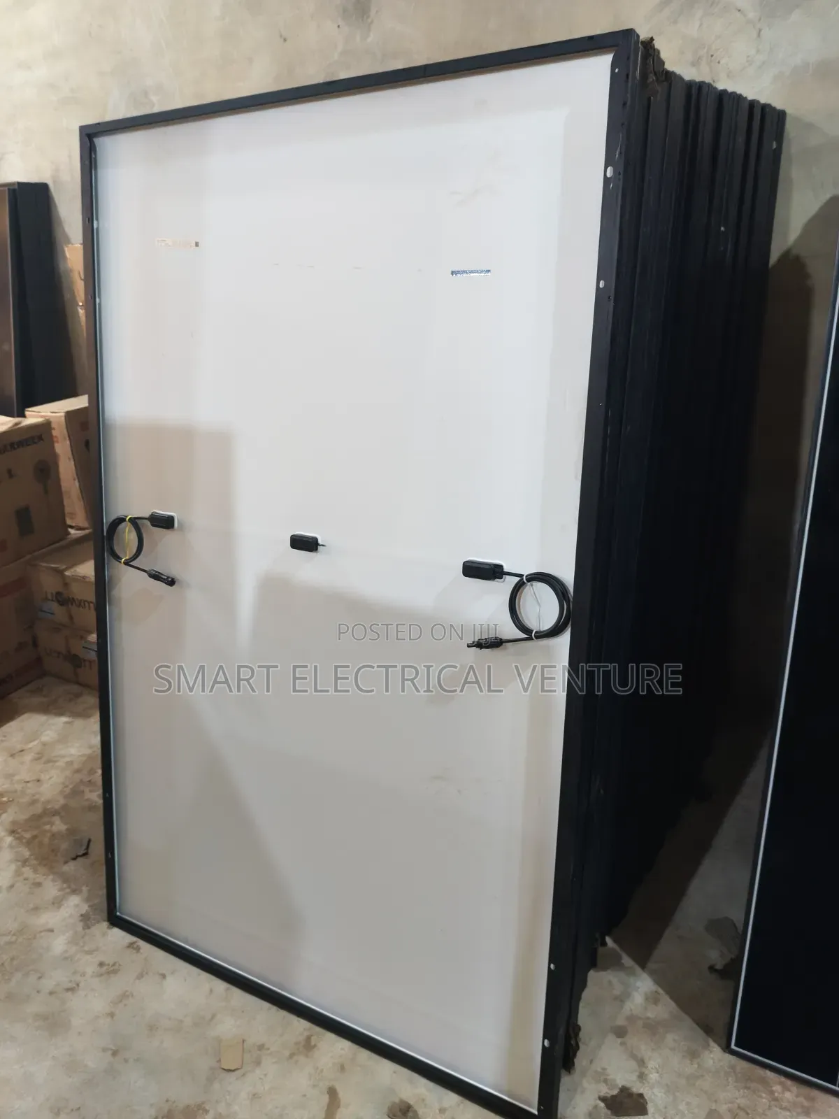 Aiko 550w Anti Shading Mono Panel