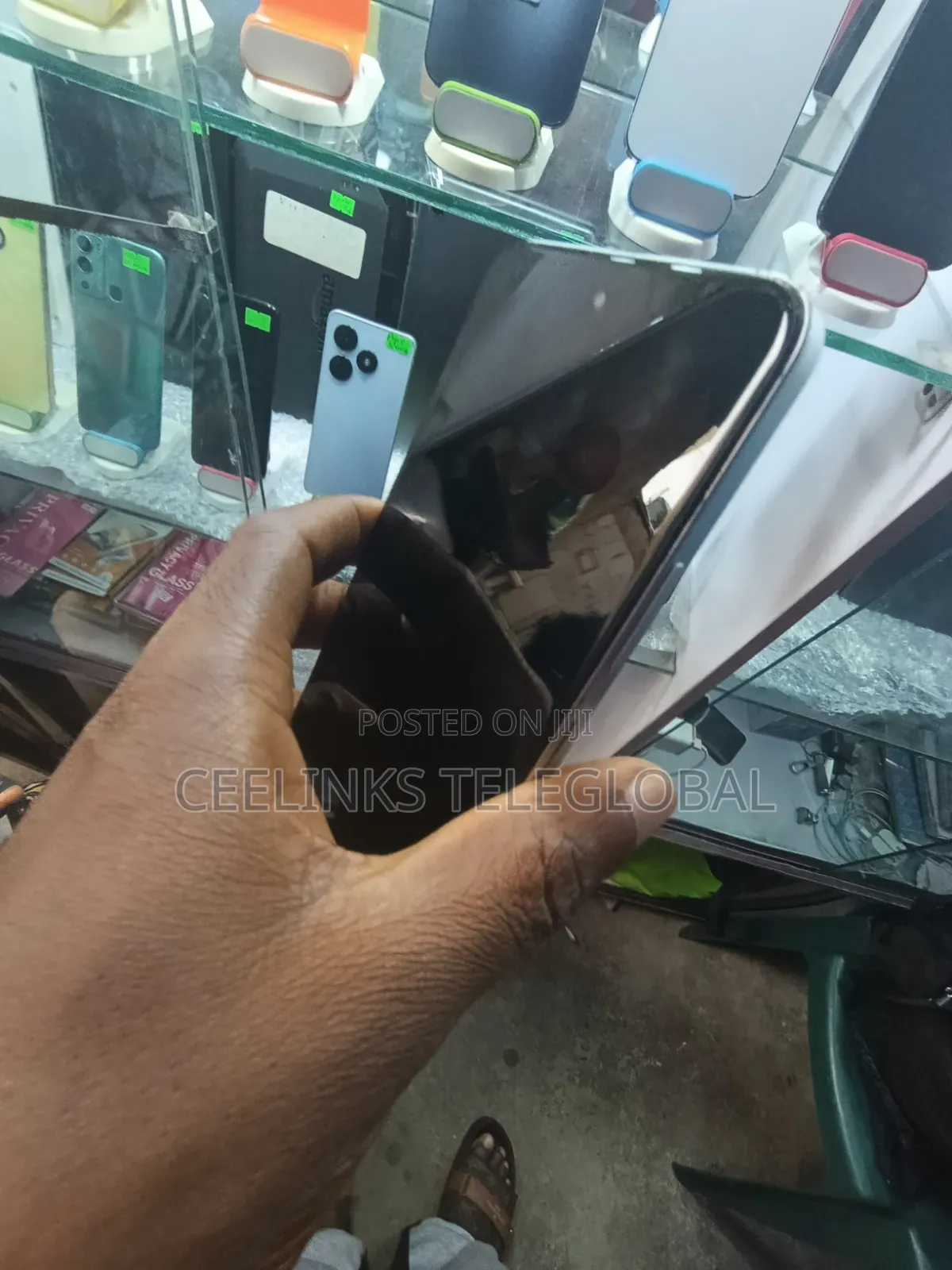 Infinix Hot 60i 128 GB Bronze