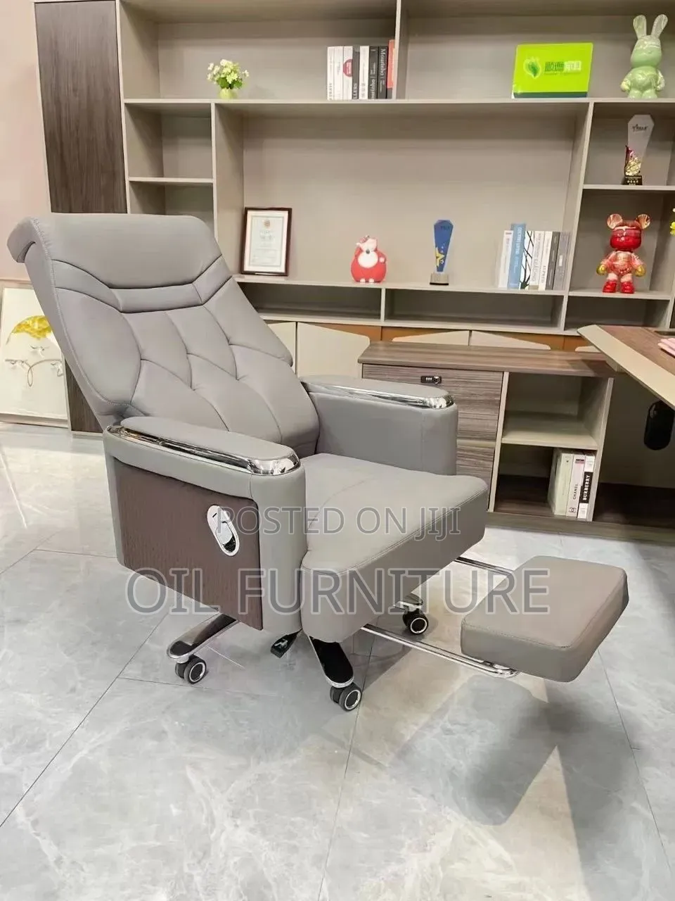 Luxury Executive Ergonomic Office Chair With Recliner Footrest