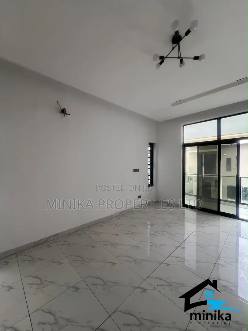 4bdrm Duplex in Orchid Estate, Ikota for sale