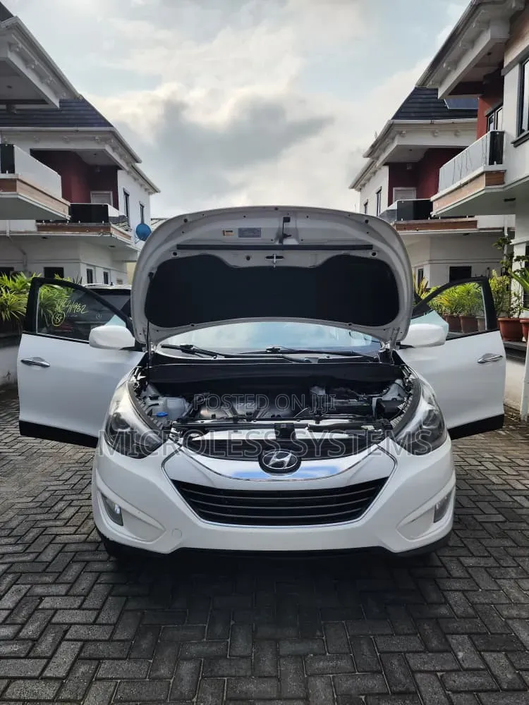 Hyundai Tucson 2015 White