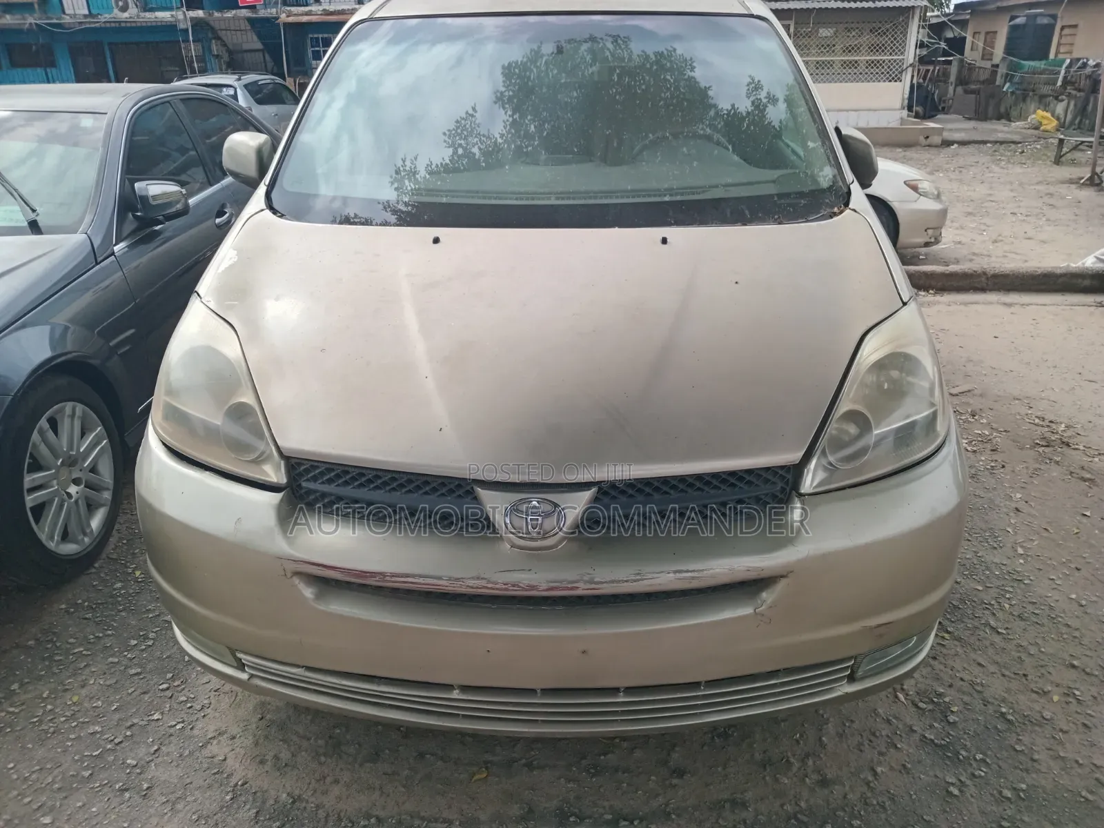 Toyota Sienna 2004 Gold