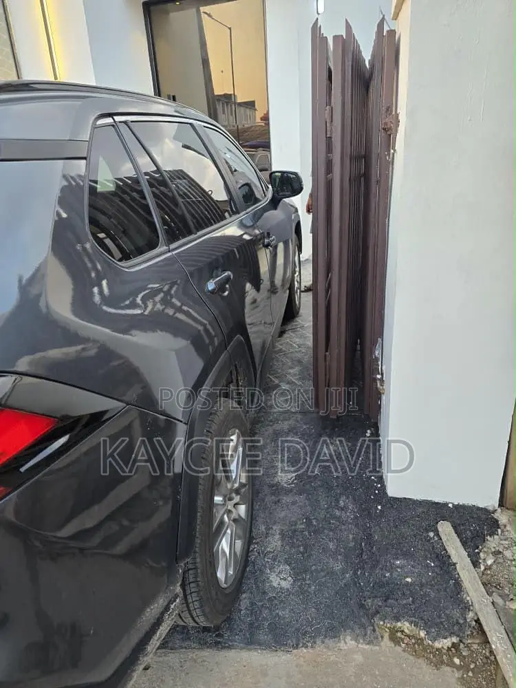 Toyota RAV4 XLE FWD 2020 Gray