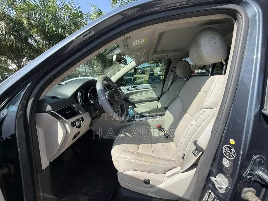 Mercedes-Benz M Class ML350 4dr SUV (3.5L 6cyl 7A) 2015 Gray