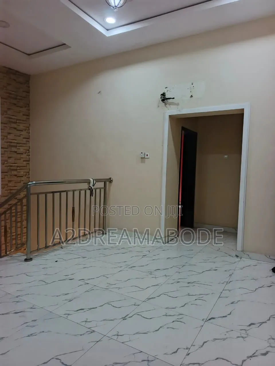 5bdrm Duplex in Omole for rent