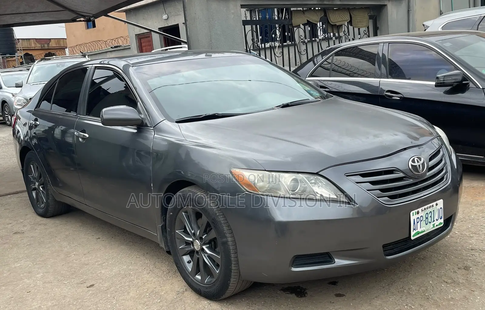 Toyota Camry LE 4dr Sedan (2.4L 4cyl 5A) 2009 Gray