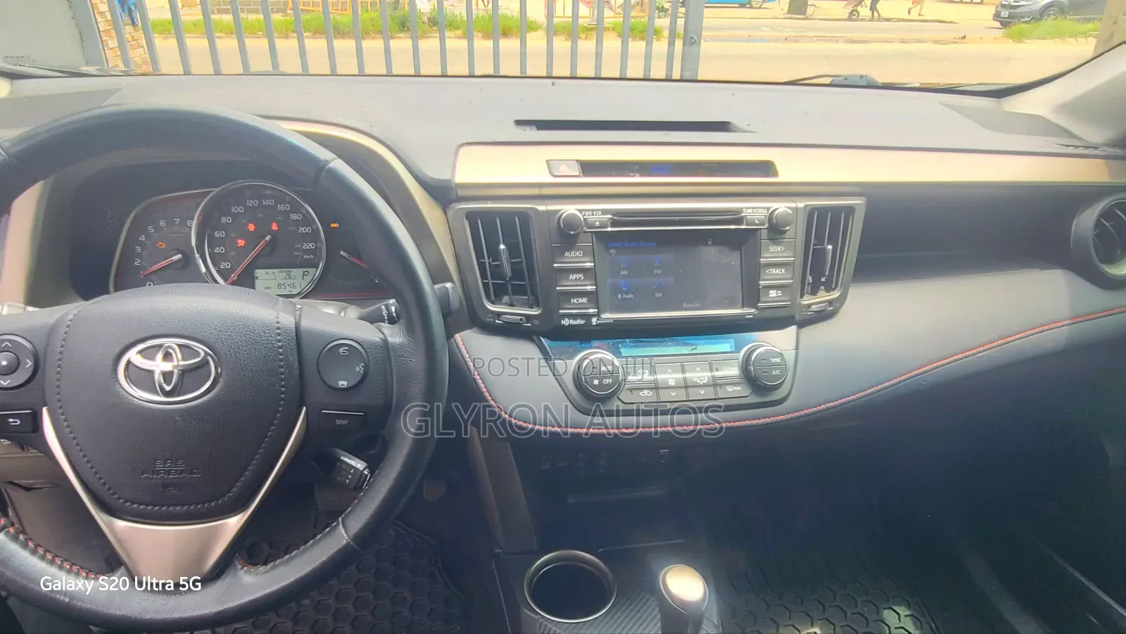Toyota RAV4 XLE 4dr SUV AWD (2.5L 4cyl 6A) 2015 Black