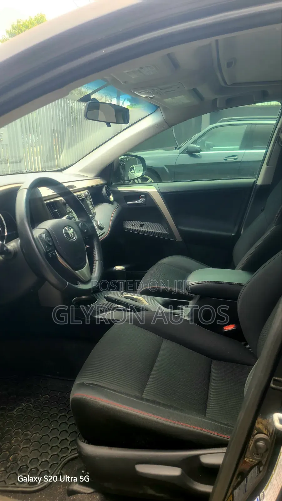 Toyota RAV4 XLE 4dr SUV AWD (2.5L 4cyl 6A) 2015 Black