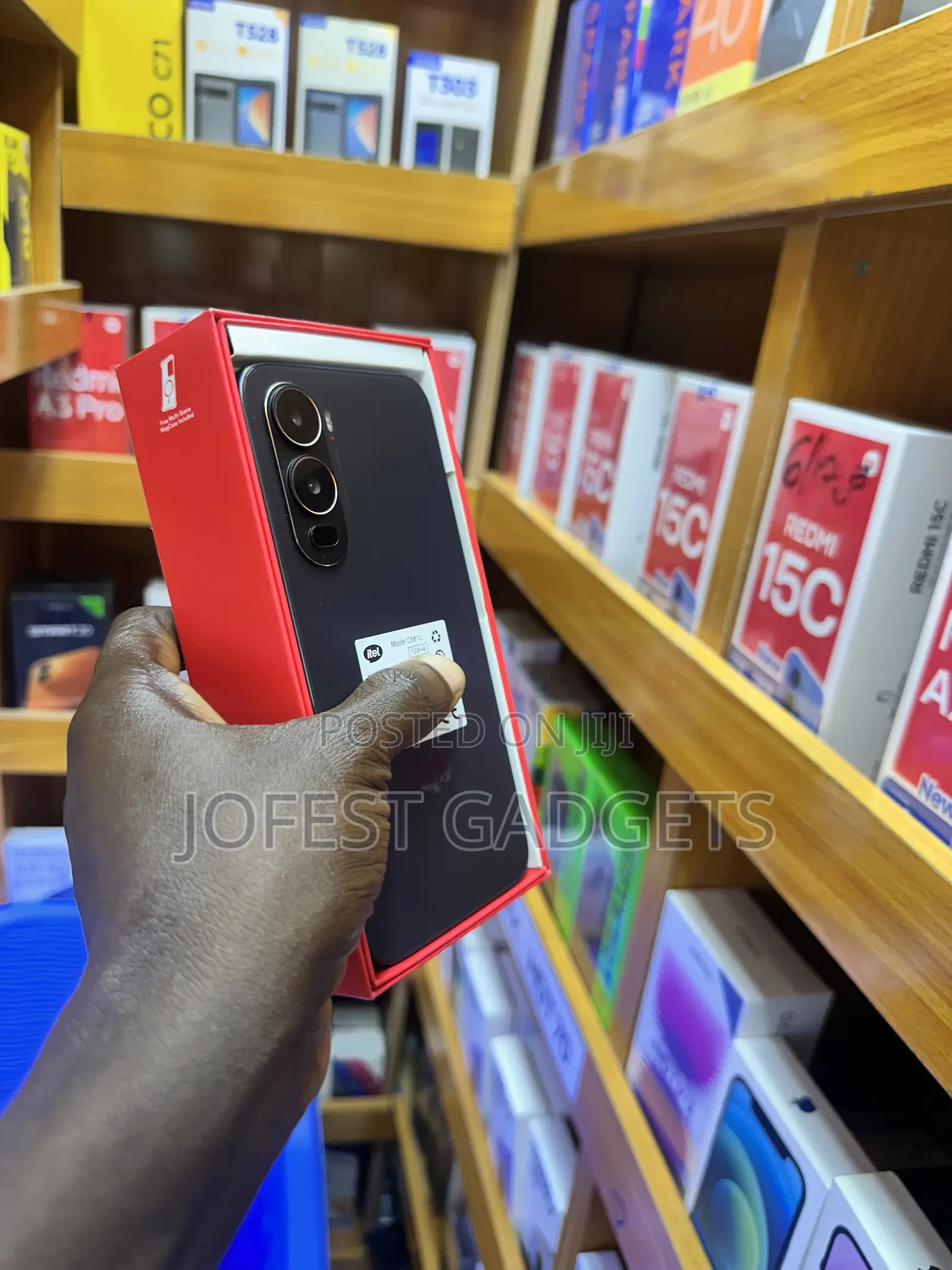 Itel City 200 128 GB Black