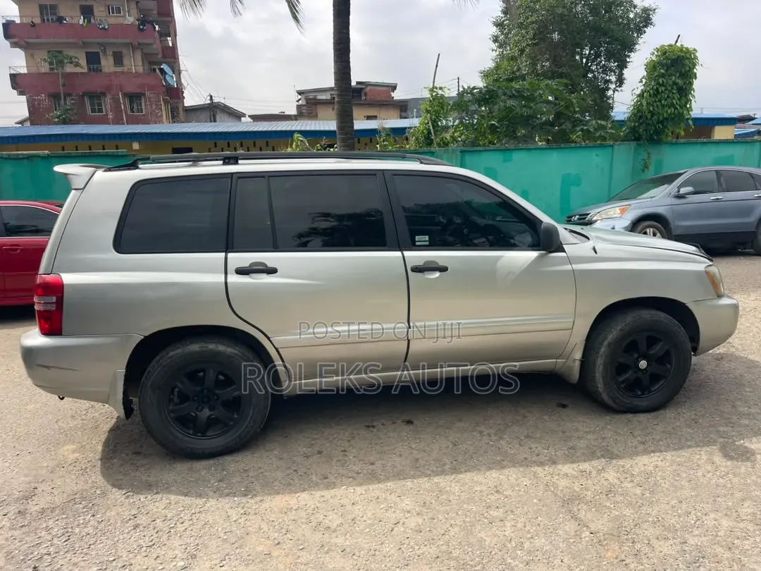 Toyota Highlander V6 AWD 2003 Gray