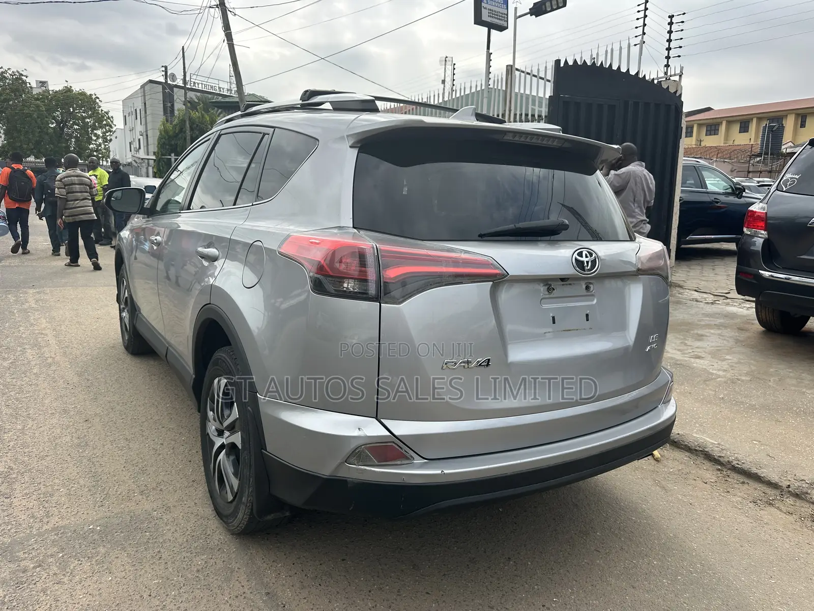 Toyota RAV4 LE AWD (2.5L 4cyl 6A) 2016 Gray