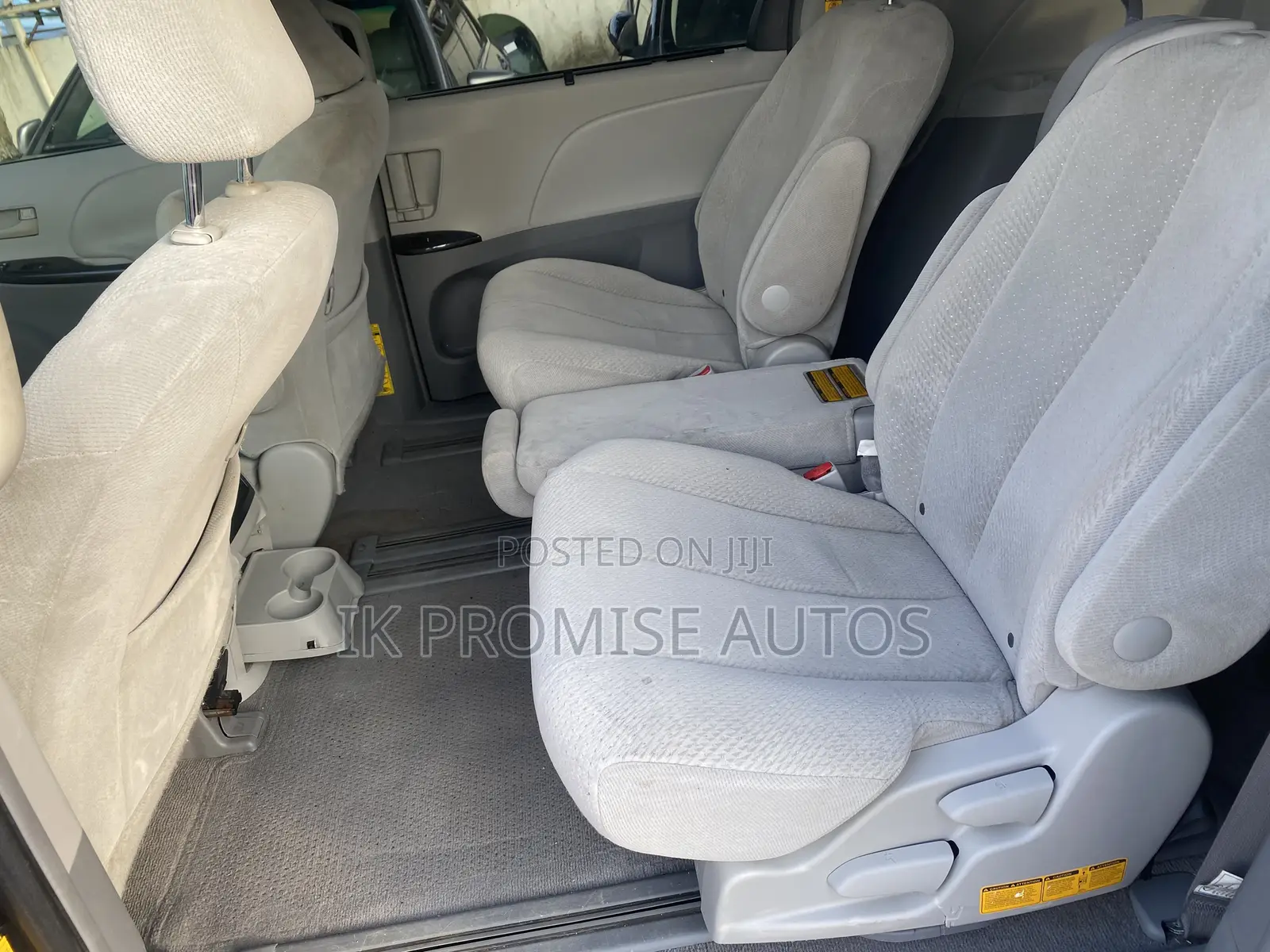 Toyota Sienna 2011 Gray