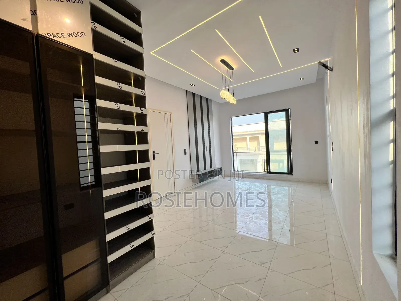 5bdrm Duplex in Ikota Gra for sale
