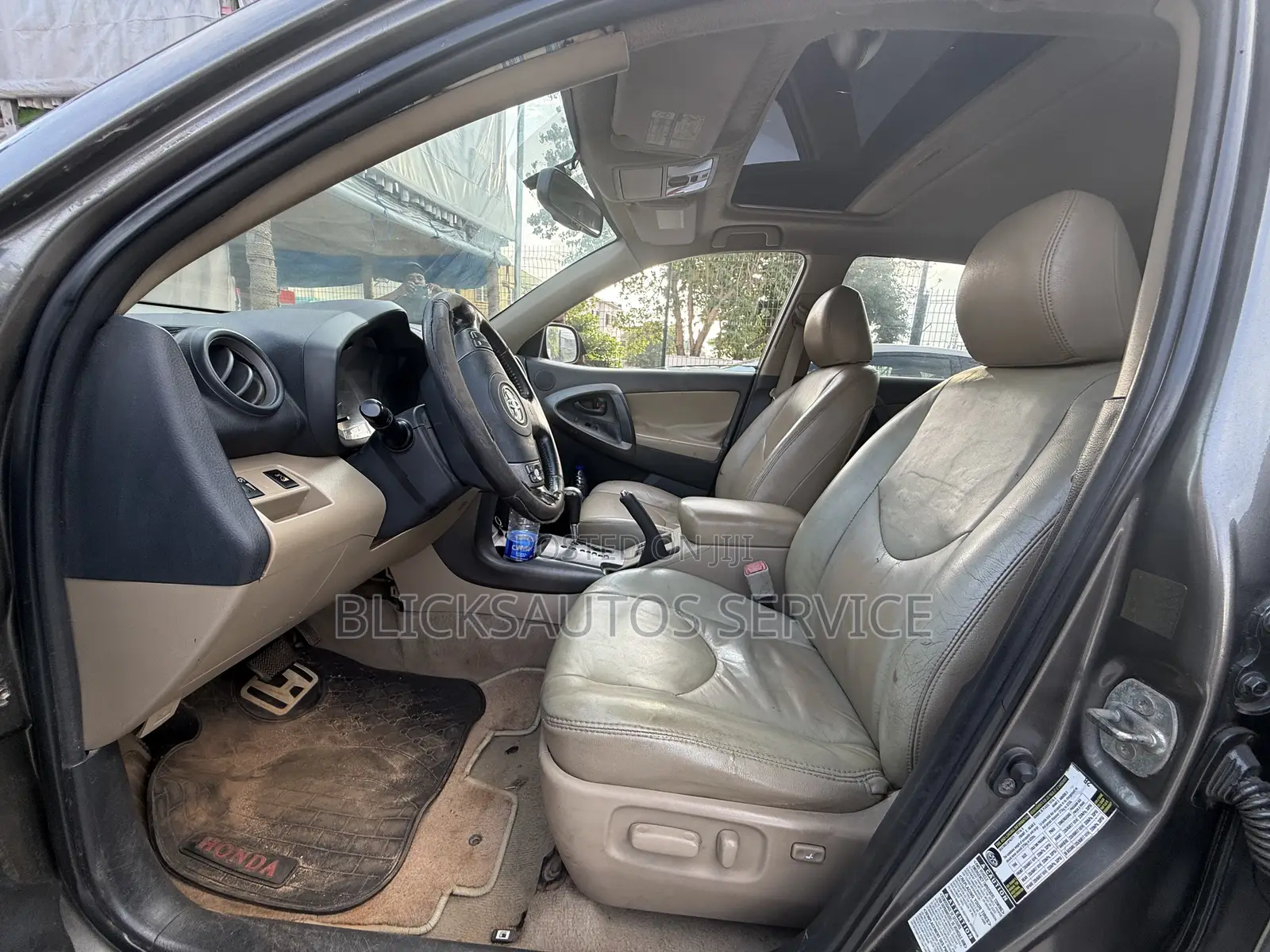 Toyota RAV4 3.5 Limited 4x4 2010 Gold