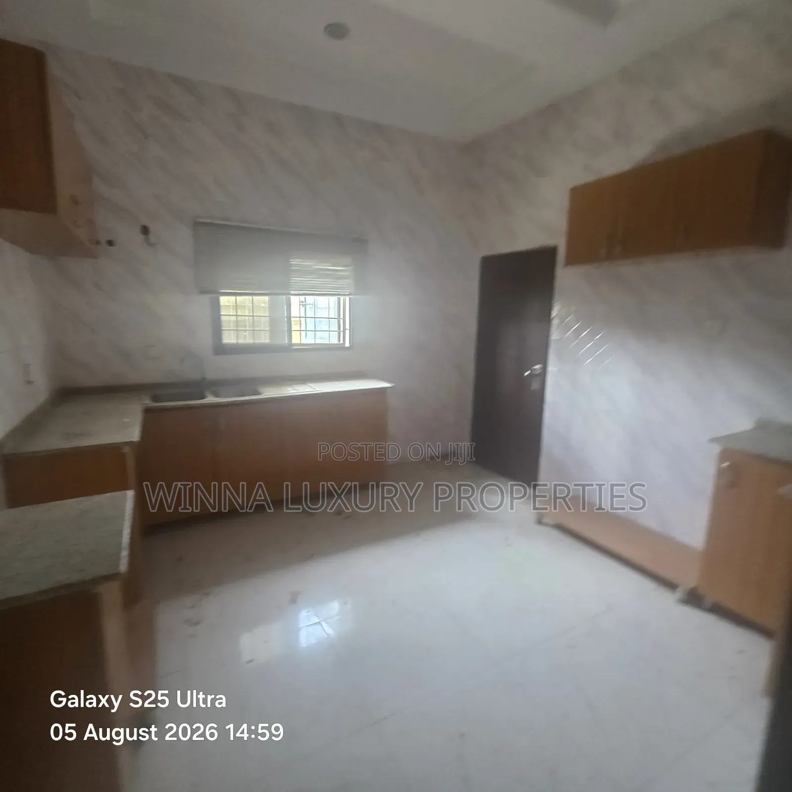 3bdrm Duplex in Crown Vista Estate, Lugbe District for rent