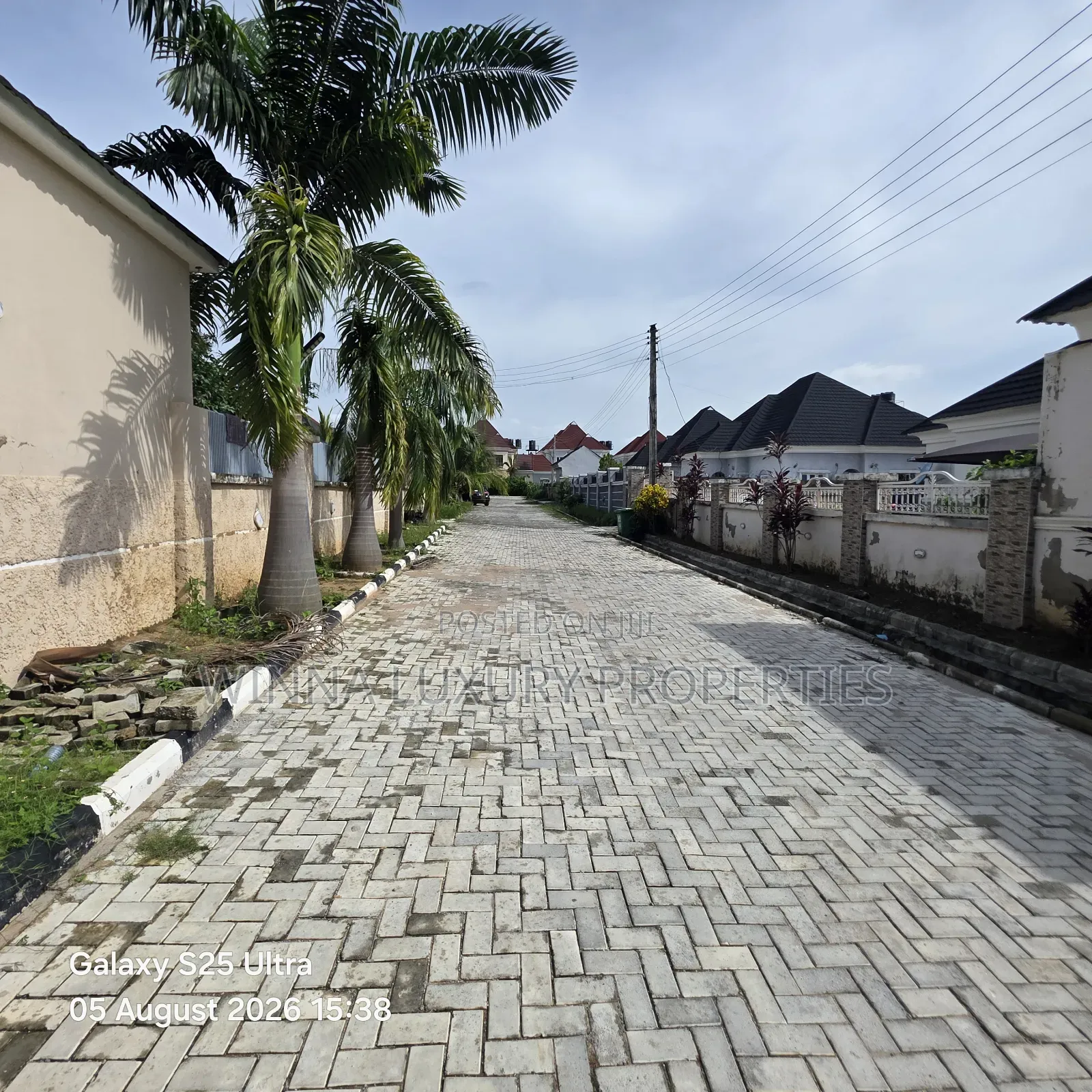 3bdrm Bungalow in Monarch Estate, Lugbe District for rent