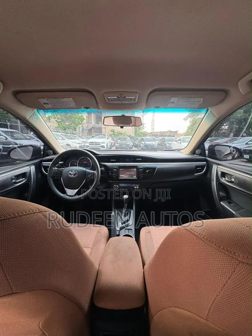 Toyota Corolla 2014 Black