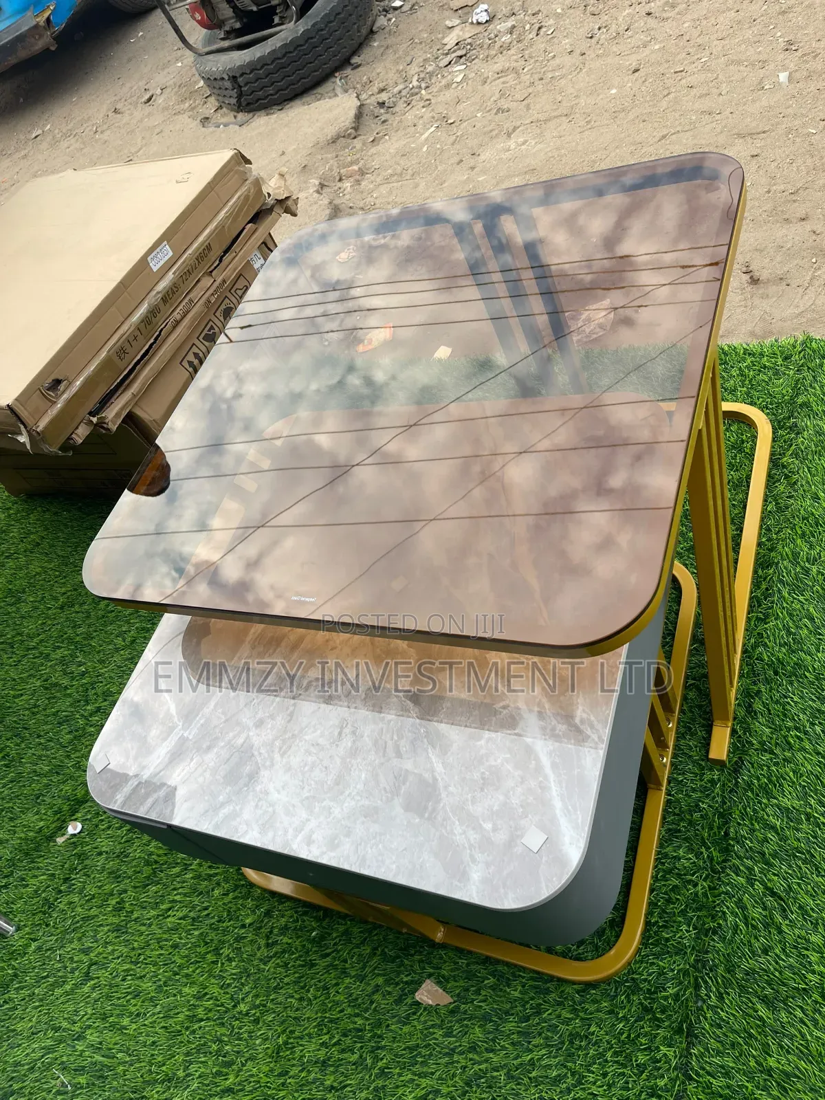 Very Strong Quality Center Table Available
