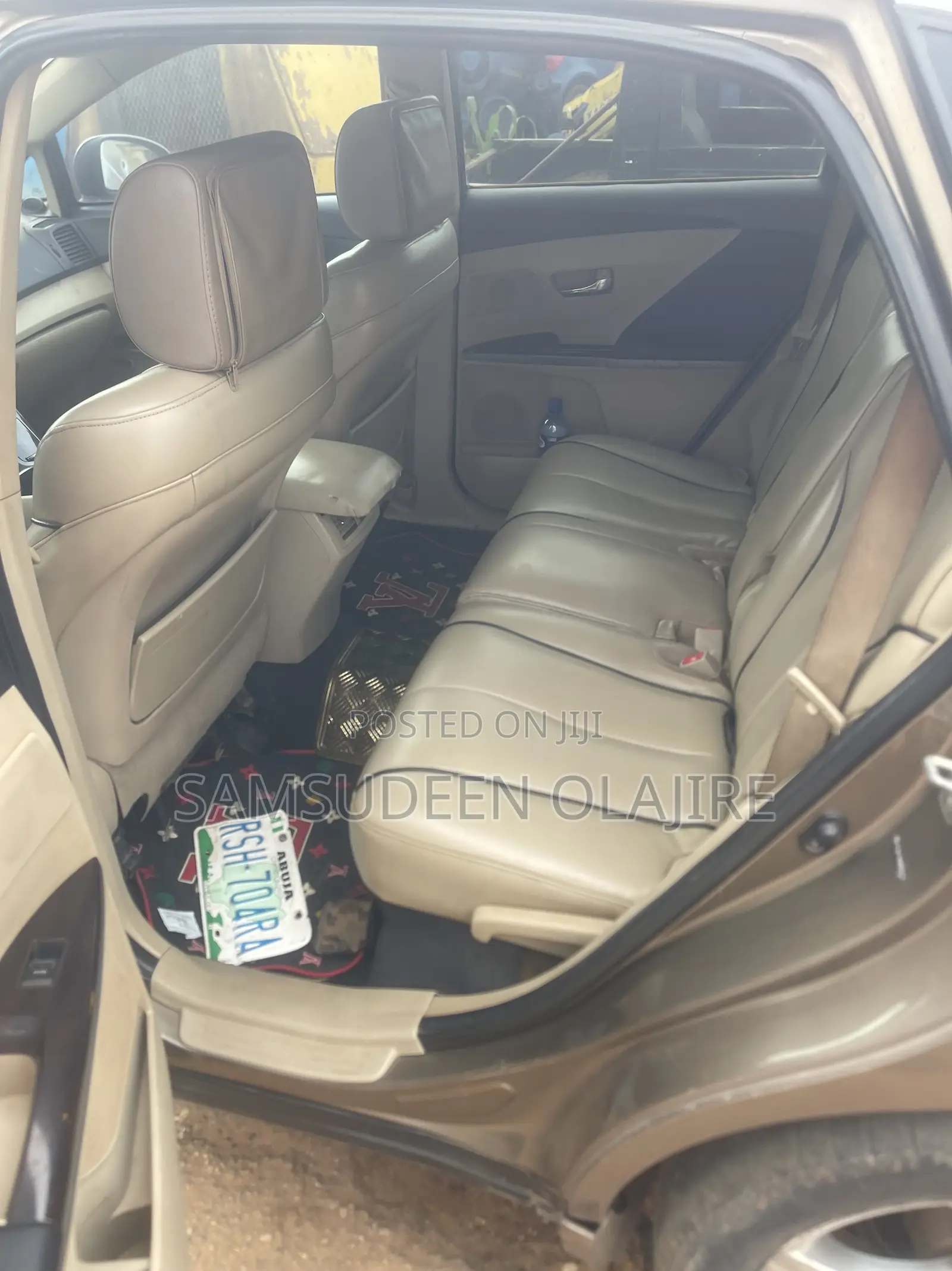 Toyota Venza XLE 2010 Brown