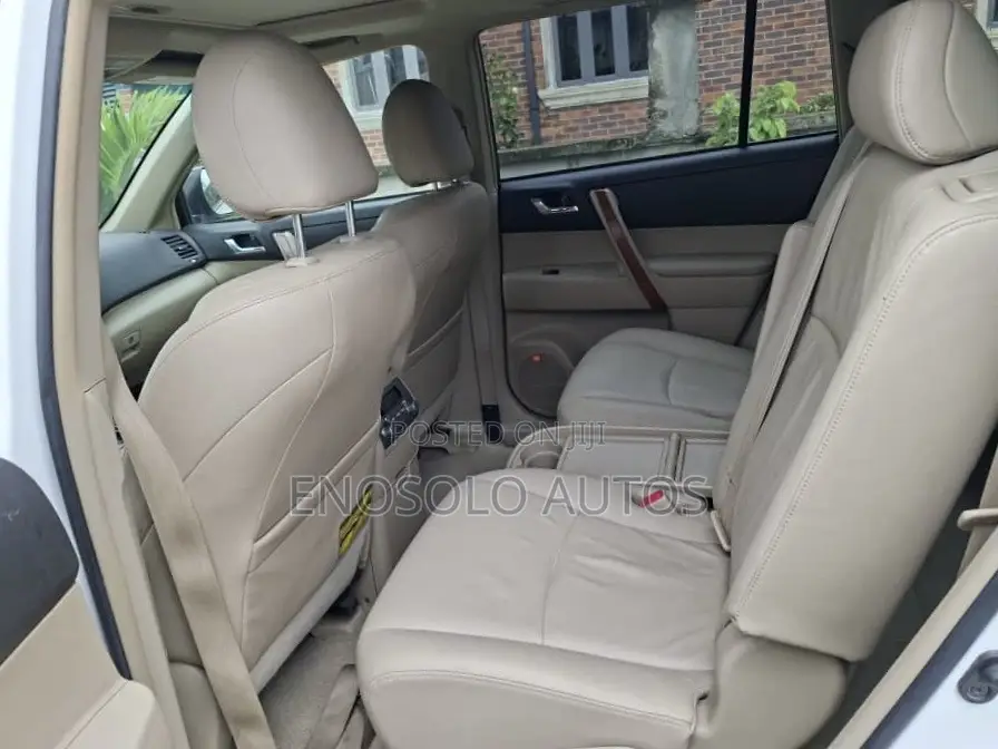 Toyota Highlander 2009 White