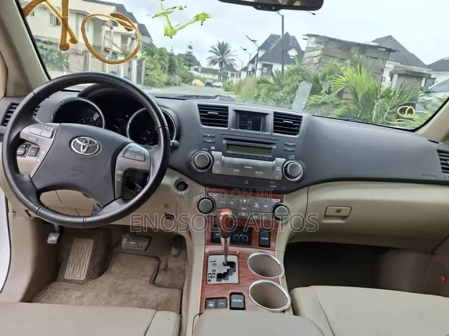 Toyota Highlander 2009 White