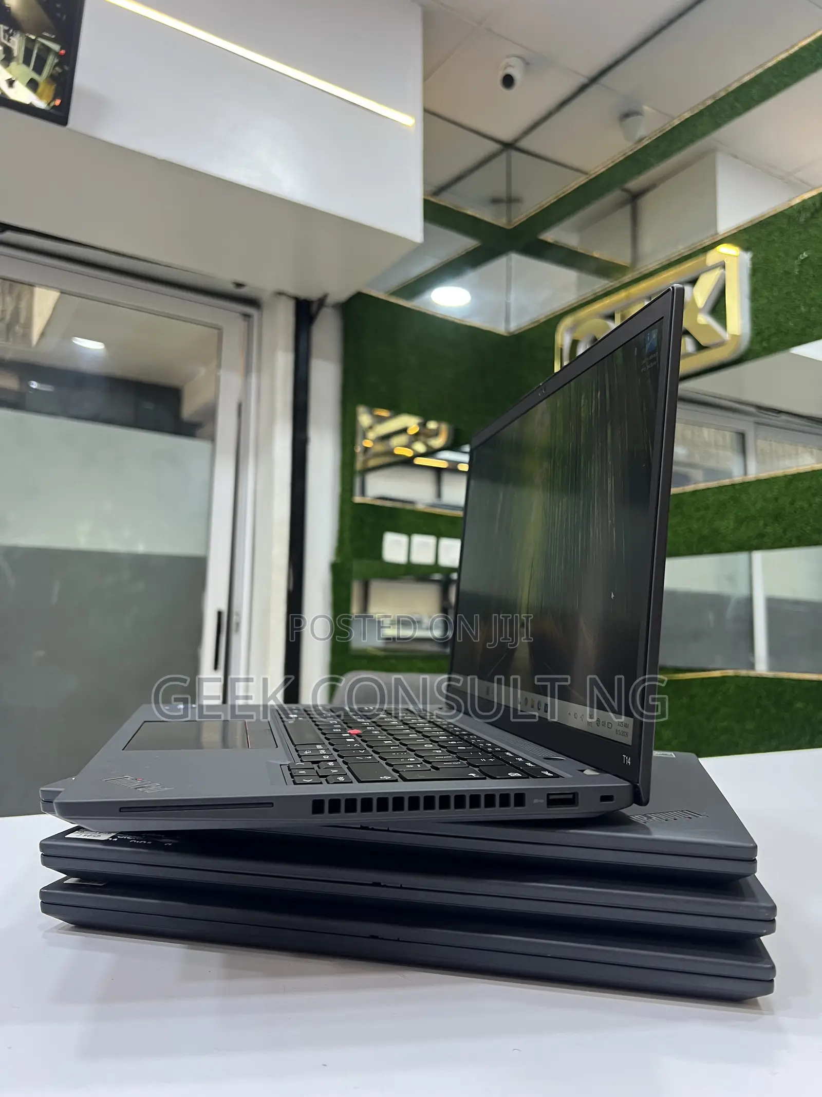 Laptop Lenovo ThinkPad T14 G4 16GB Intel Core i5 SSD 256GB