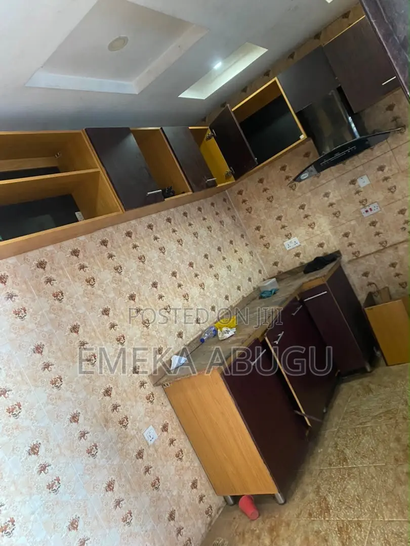 4bdrm Bungalow in Akala Express for rent
