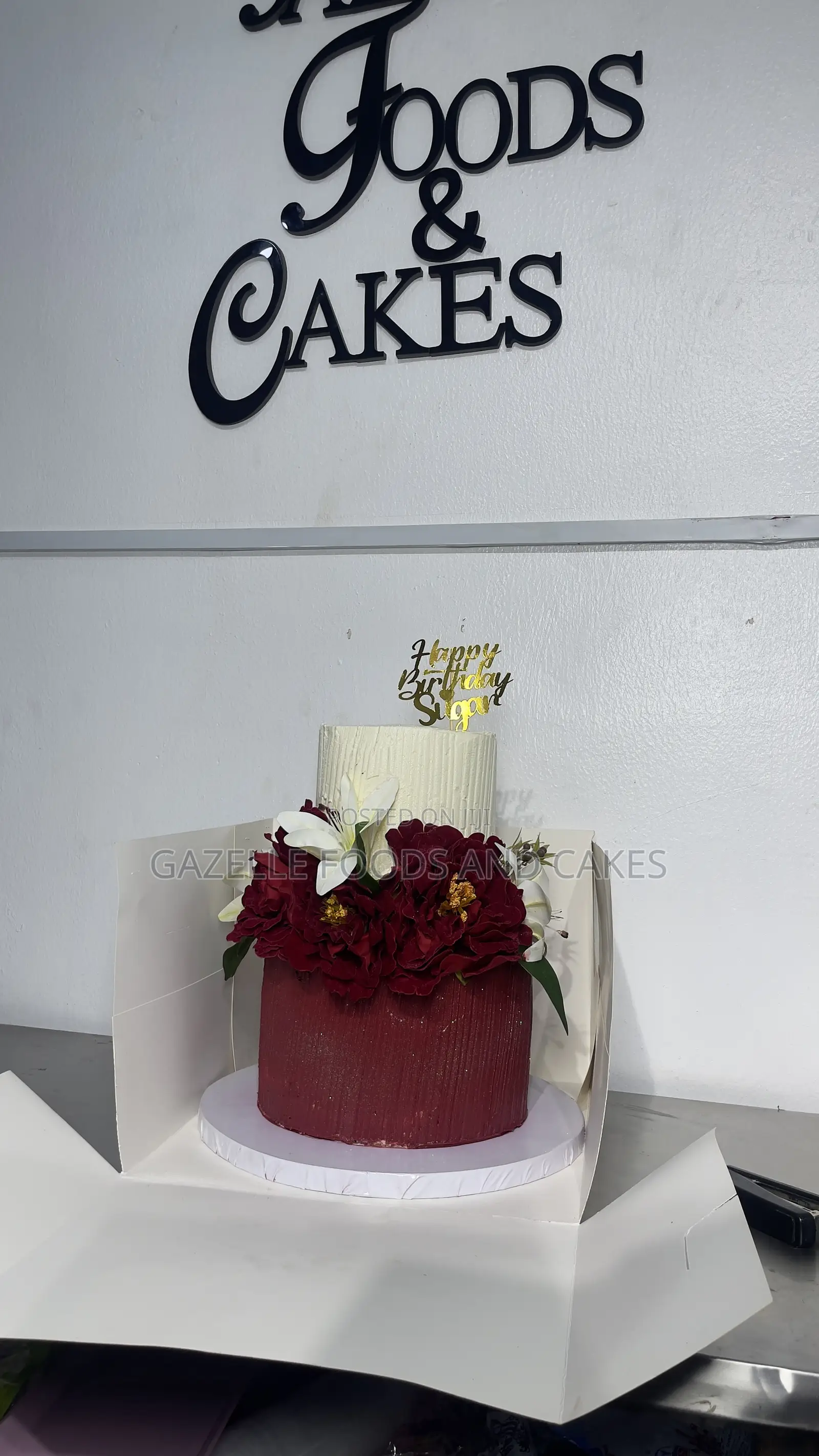 Two Tiered Swiss Buttercream Size 10 and 6inches