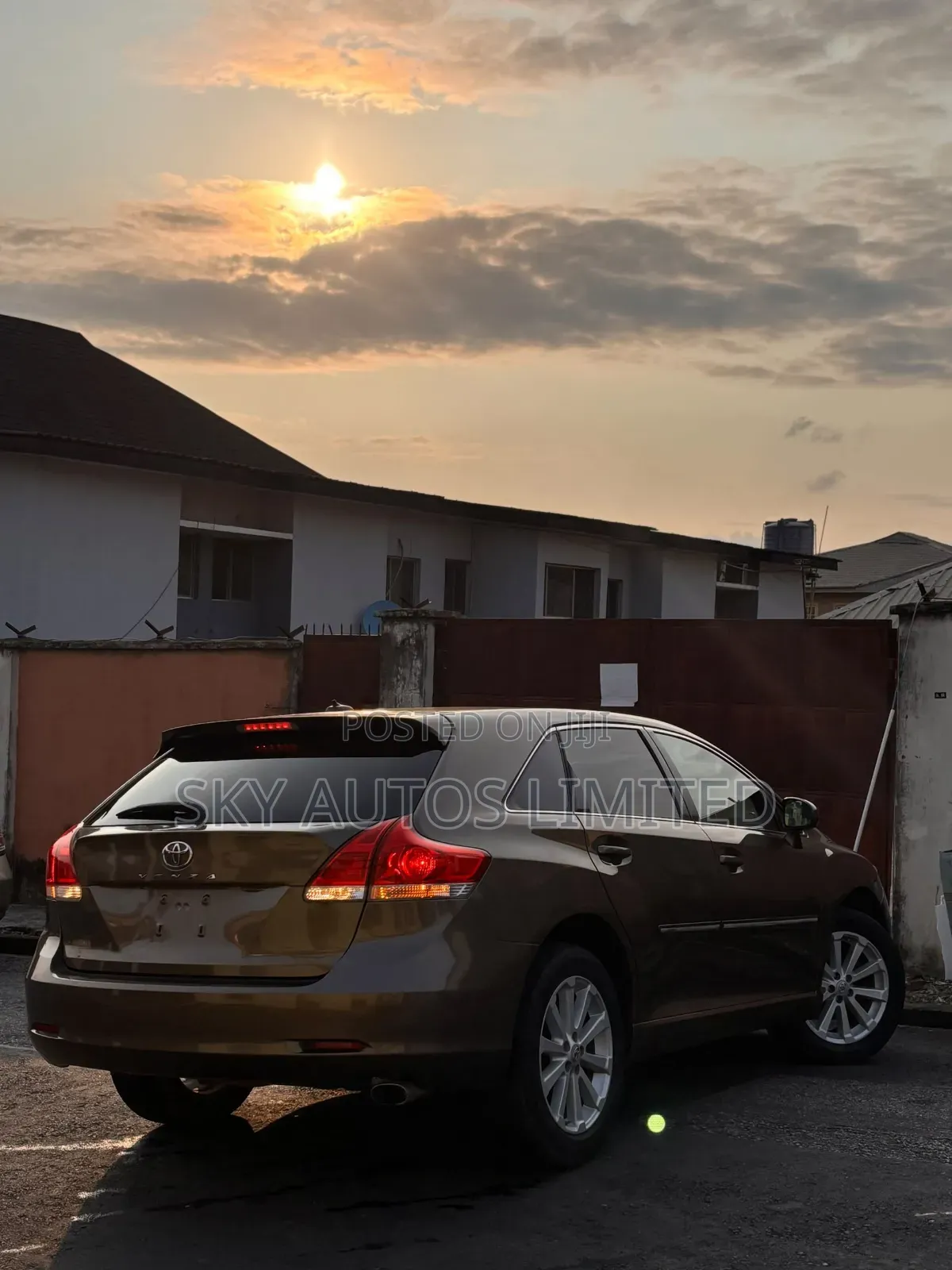 Toyota Venza 2011 Brown
